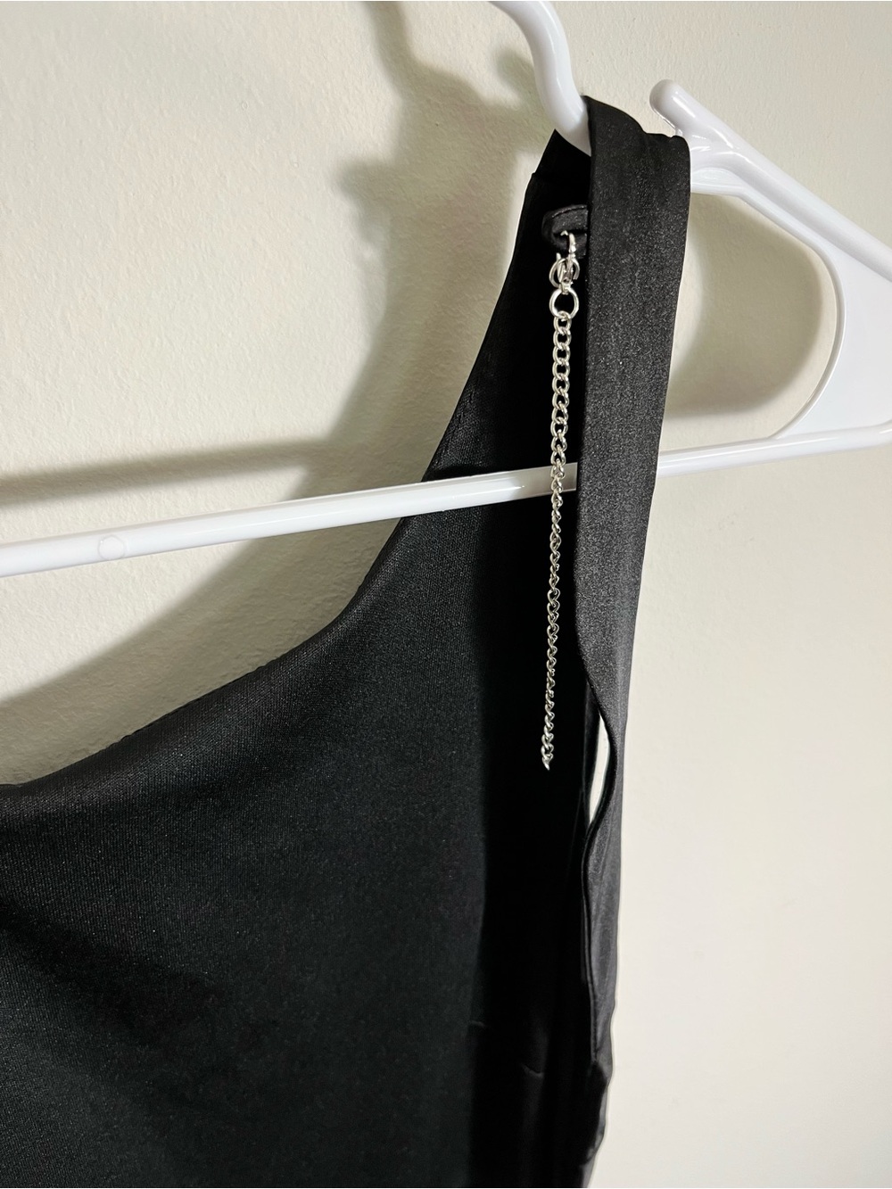 Classic Black Silky Backless Dress - Picture 4 of 6